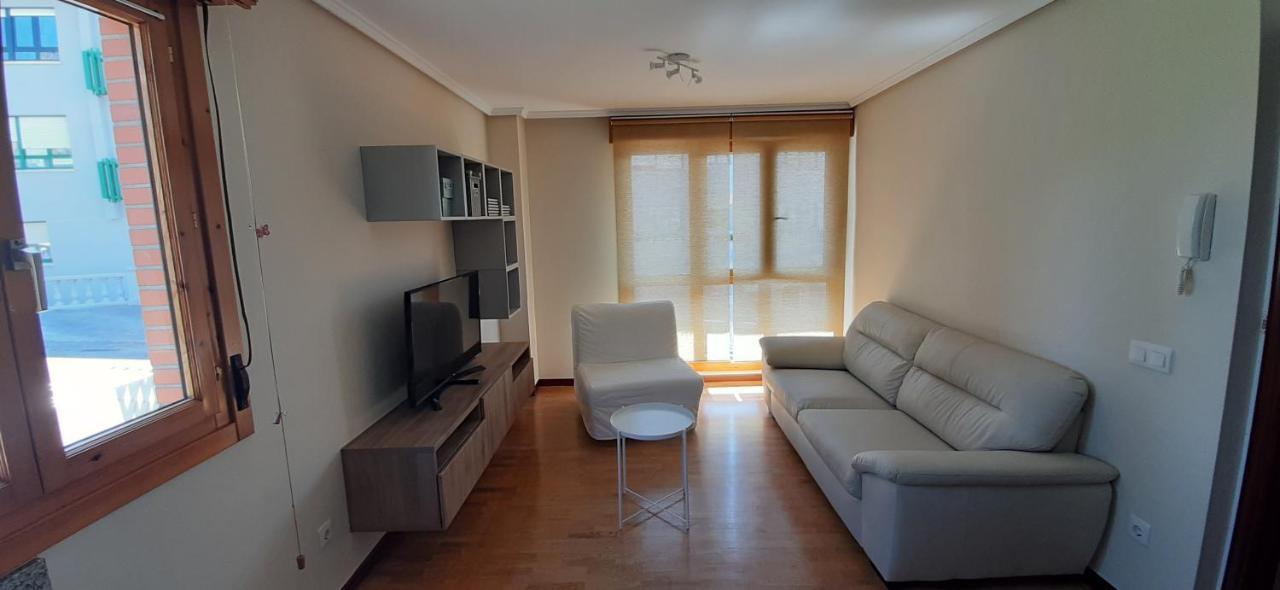 Precioso Apartamento En Luanco Junto A La Playa Exteriör bild